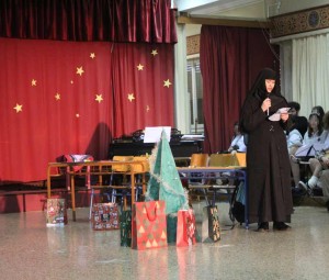 xristougenniatiki-eorti-gymnasio-4 xristougenniatiki-eorti-gymnasio-4