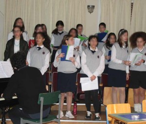 xristougenniatiki-eorti-gymnasio-8 xristougenniatiki-eorti-gymnasio-8